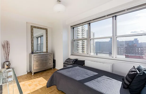 Sold by Re/Max In The City | media 8