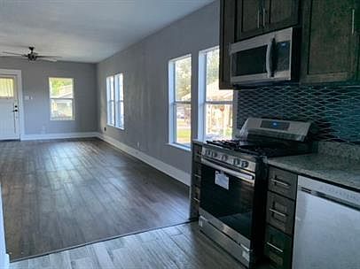 3rd image of 606 Cristler Ave