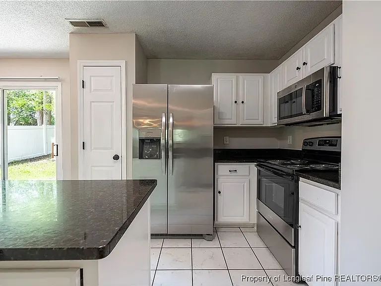 421 Feldspar Way — Photo 6