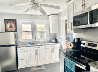42 Spring Glen Rd, Niantic, CT 06357