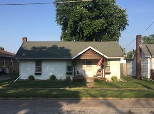 510 N Main St, Roanoke, IL 61561