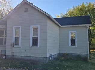 229 8th Ave N, Clinton, IA 52732