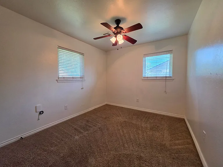 107 Hardesty Dr — Photo 26