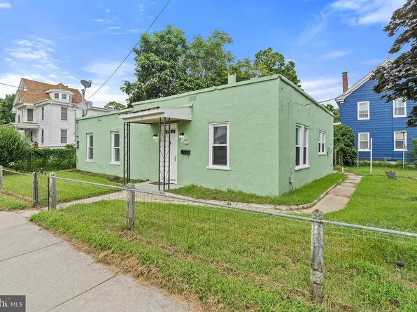 17 S 5th St, Millville, NJ 08332