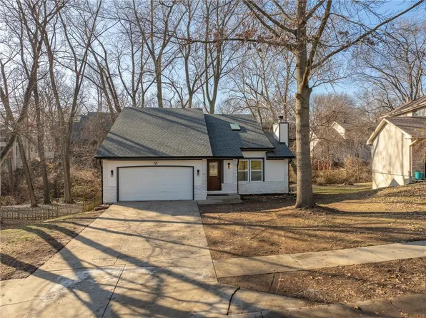 8528 N Virginia Ave, Kansas City, MO 64155