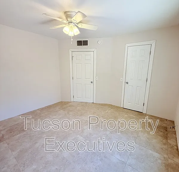 2925 N Estrella Ave #1 — Photo 8