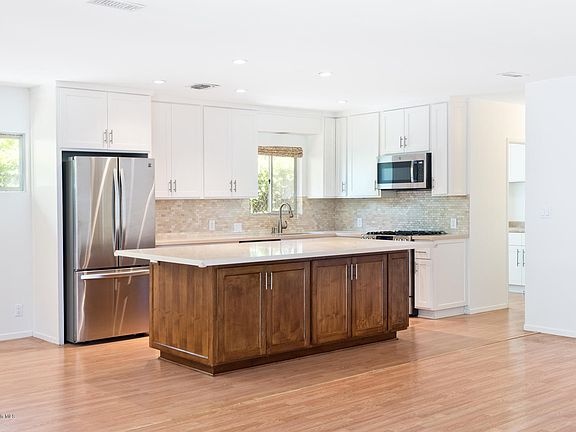 3rd image of 4055 Canyon Dell Dr