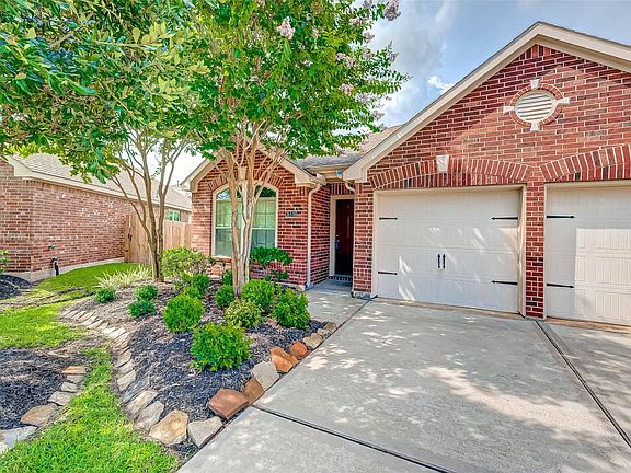 3rd image of 26518 Pernod Oaks Dr