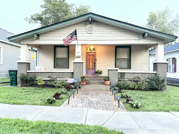 307 3rd Street, Monett, MO 65708