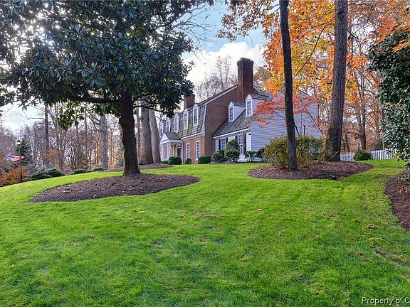 2nd image of 110 Woodmere Dr