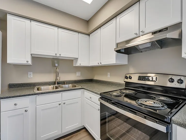 Country Club Villas — Photo 4