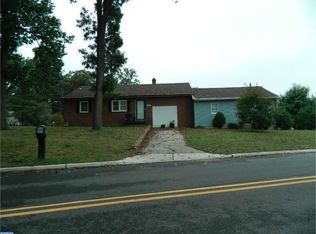 32 Olympus Ave, Blackwood, NJ 08012