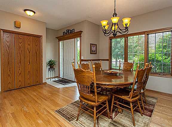 5th image of 9312 Carmel Dr