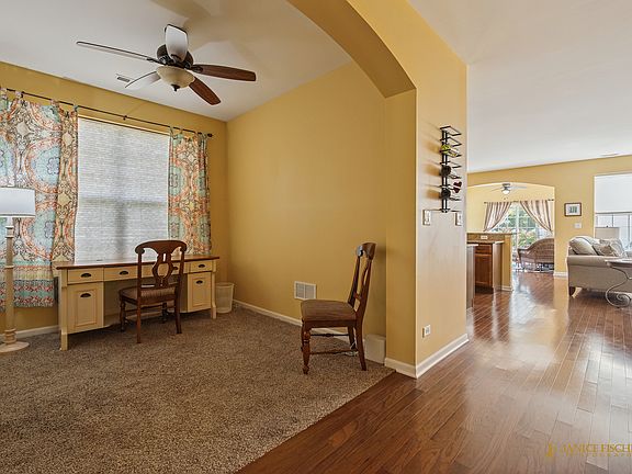 5th image of 545 N Falls Cir