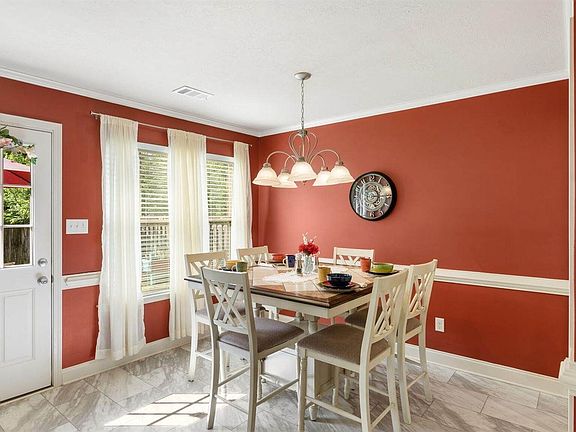 5th image of 1119 Sierra Ln