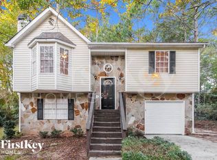 1237 Regal Heights Dr, Lithonia, GA 30058