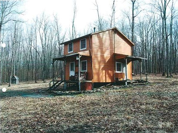 2nd image of 93 W Hall Ln