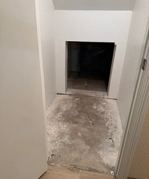 Storage Under Starwell