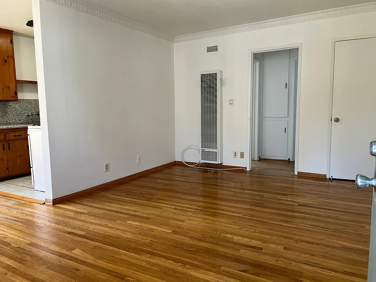 6211 Afton Pl #5 — Photo 2