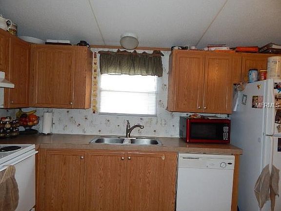 5th image of 1140 SE 8th Ave