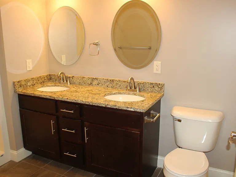 Mill Hollow Apartments — Photo 16
