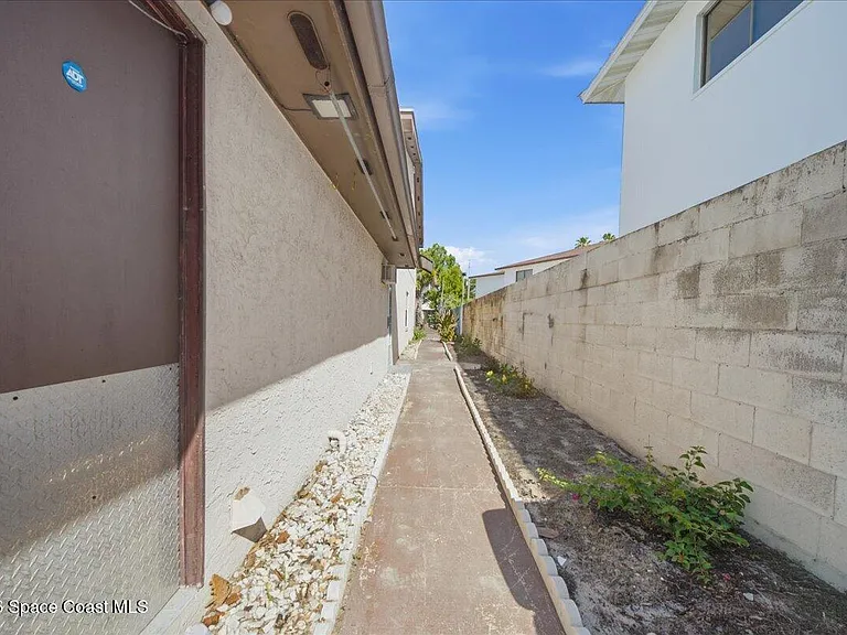 300 Canaveral Beach Blvd — Photo 24