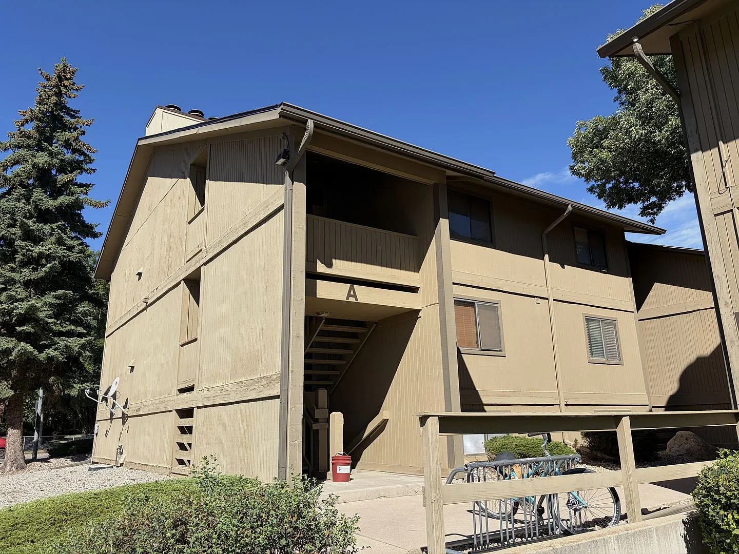 710 City Park Ave — Photo 1
