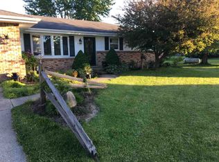 8124 W Oliver Rd, Winnebago, IL 61088