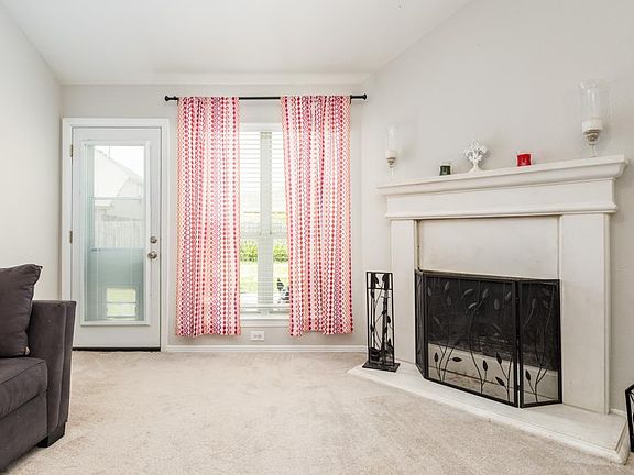 3rd image of 2825 Seastrand Ln