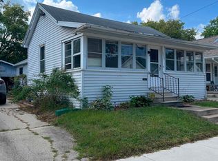 1033 Jefferson St, Oshkosh, WI 54901