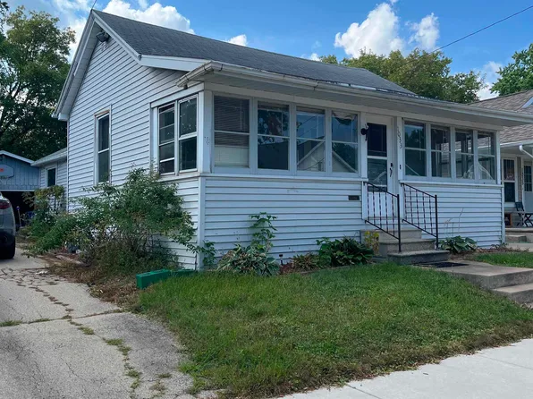 1033 Jefferson St, Oshkosh, WI 54901