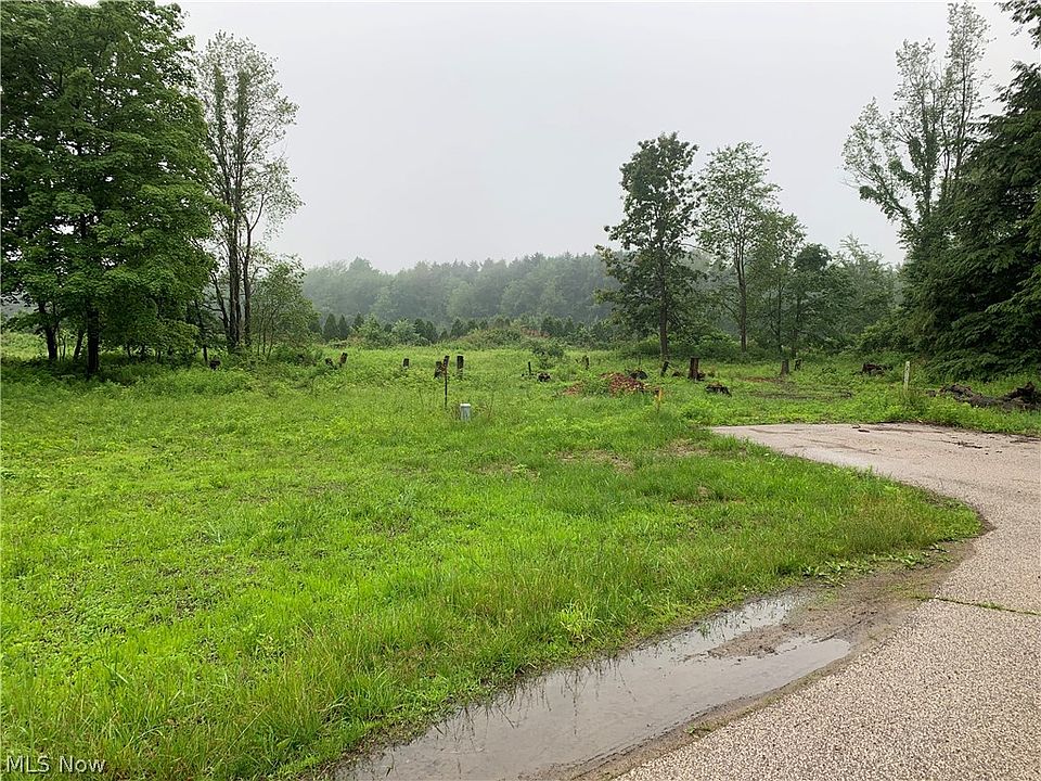 2nd image of Harmony Glen Dr