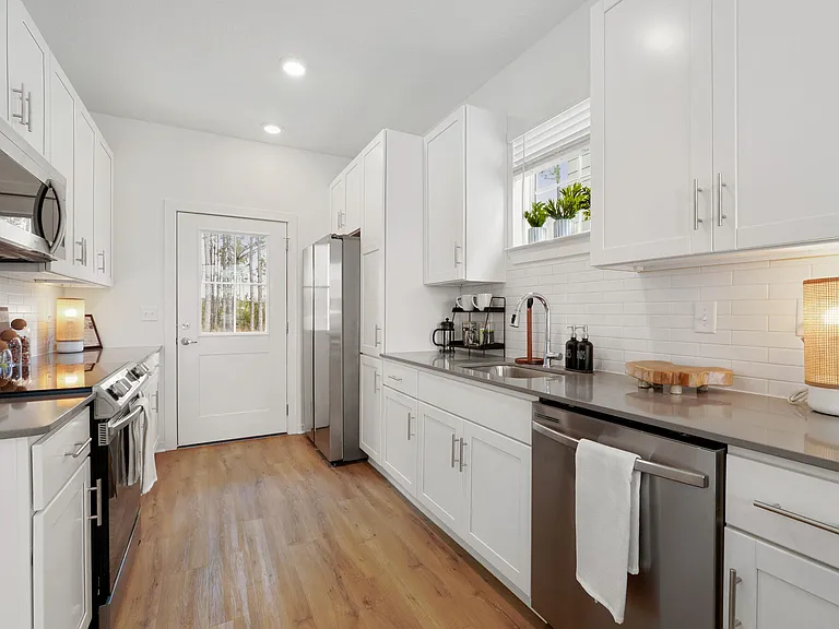 Hamlet at Wildlight - Homes and Townhomes for Rent — Photo 23