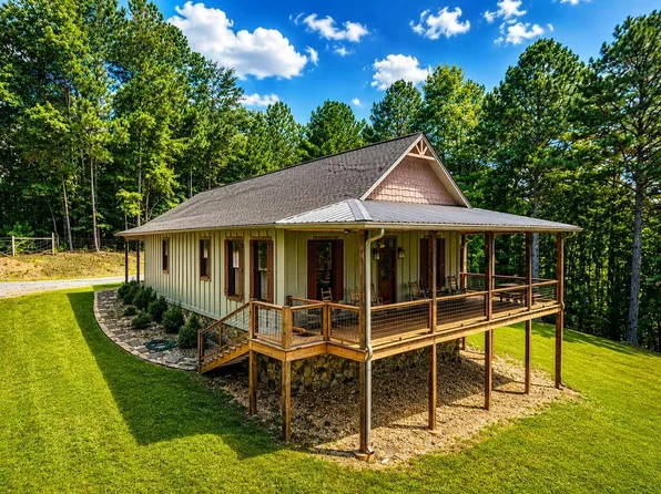 104 Hideaway Trl, Copperhill, TN 37317