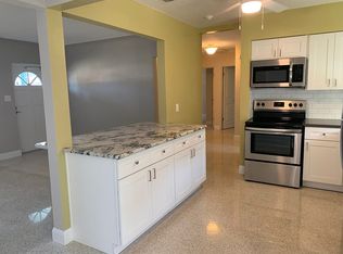 3932 Yardley Ave N, Saint Petersburg, FL 33713