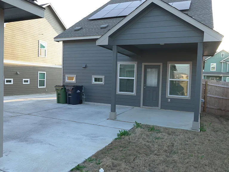1432 Weatherford Ln — Photo 23