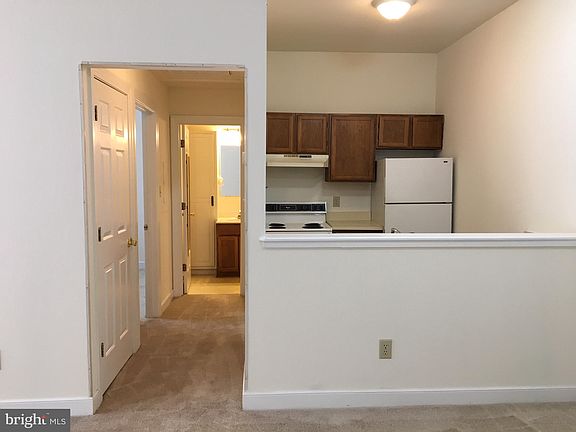 4th image of 620 Kenmore Ave APT 5