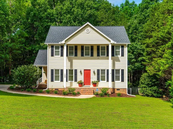 100 Marigold Pl, Garner, NC 27529