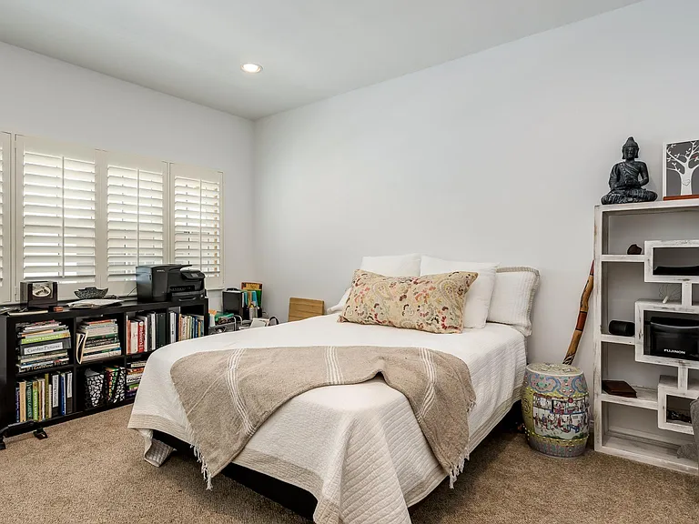 2025 S Beverly Glen Blvd — Photo 11