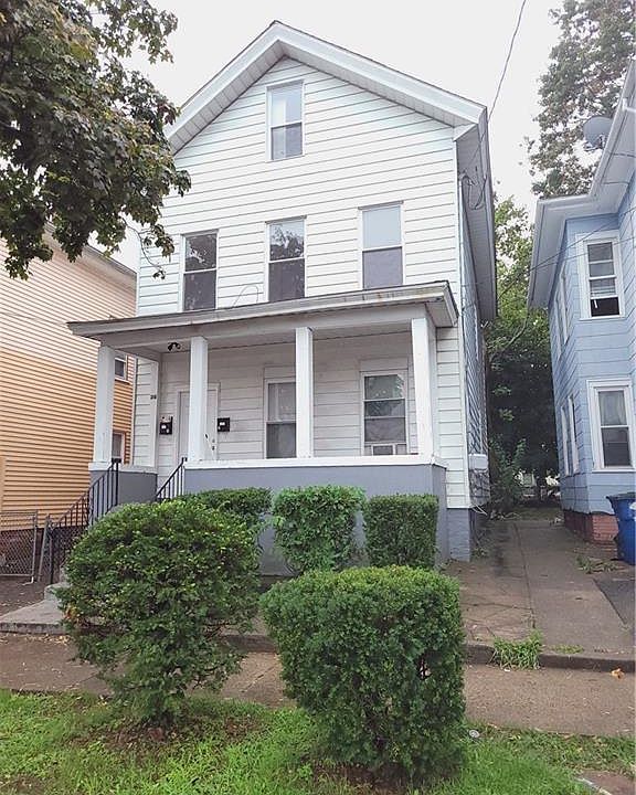 1st image of 26 Daggett St #2