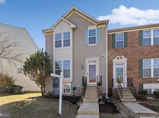 43187 Owen Park Way, Chantilly, VA 20152