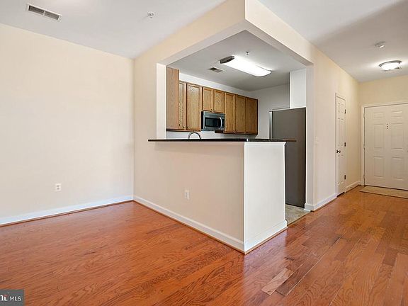 4th image of 6185 Willow Pl APT 205