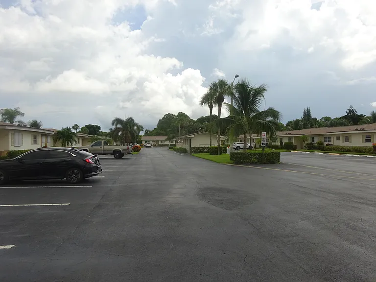 2864 Crosley Dr E #A — Photo 13
