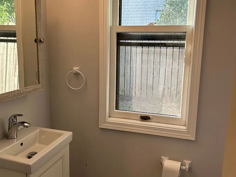 2245 Johnson St NE — Photo 6