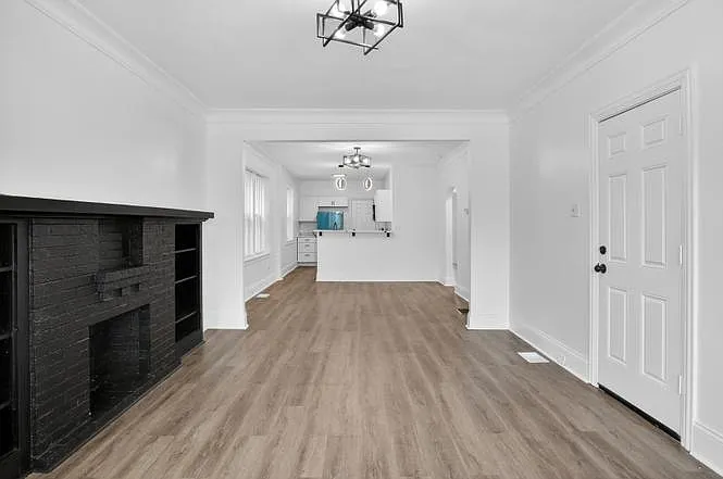 7148 S Eberhart Ave #1AA — Photo 8