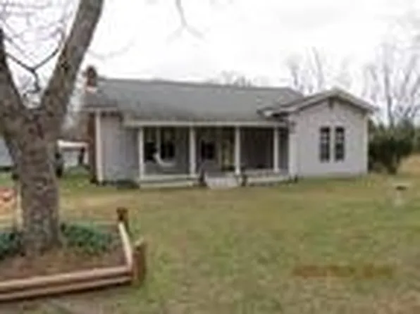 415 13th St, Opp, AL 36467