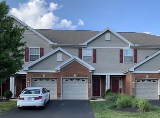 4416 Straight Arrow Rd, Dayton, OH 45430