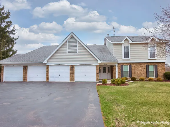 301 N Creekside Trl, McHenry, IL 60050