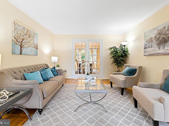 5th image of 4008 Medford Dr
