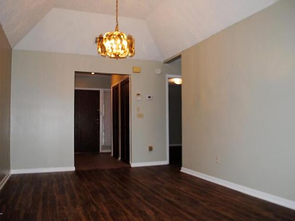 4th image of 7419 Colony Cove Ln